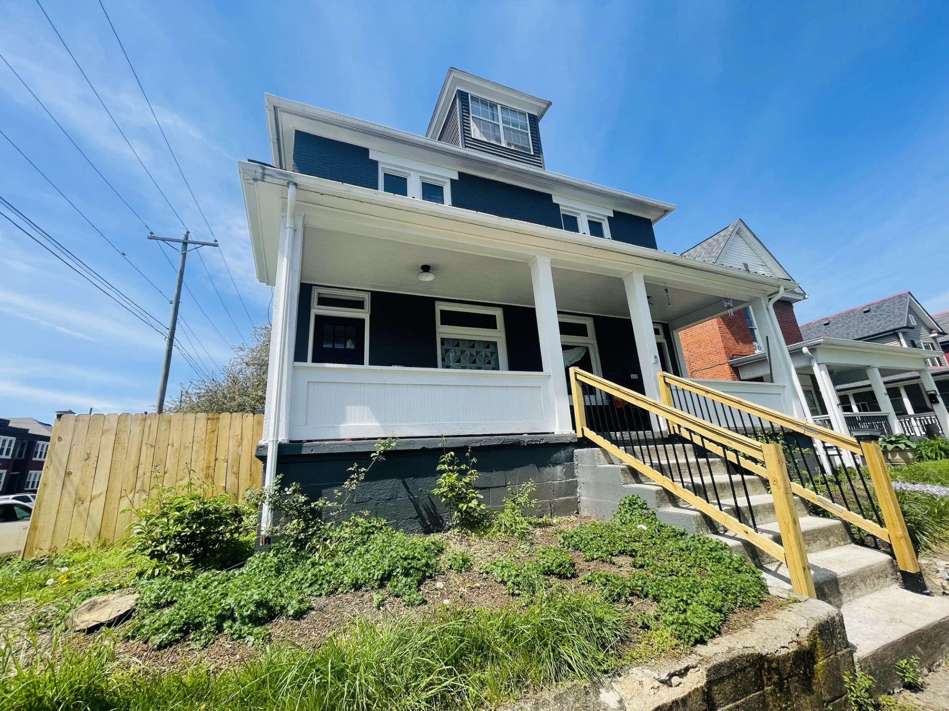 Martin Avenue - 163