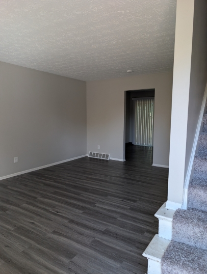 Courtright Lane - 2293